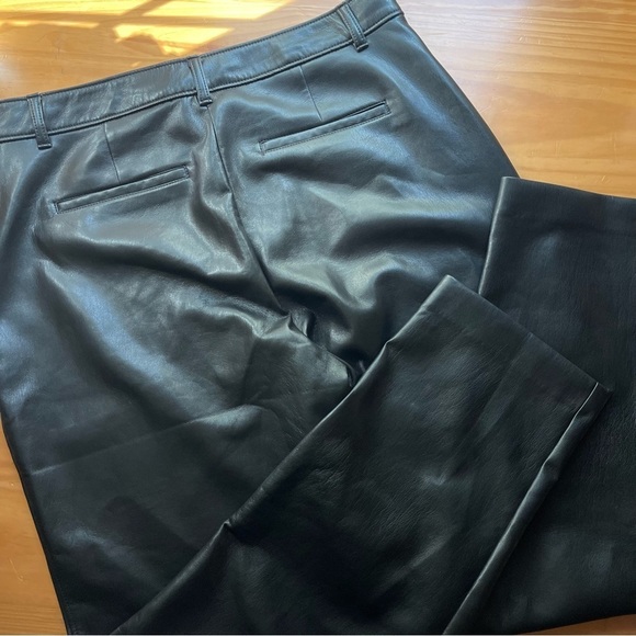 Aritzia Babaton Command Cropped Pant Faux Leather Soft sz 16 - Picture 2 of 8